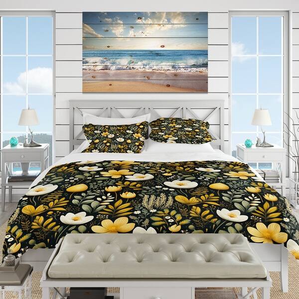 Designart "Botanical Wanderlust Green And Yellow " Floral bed cover set